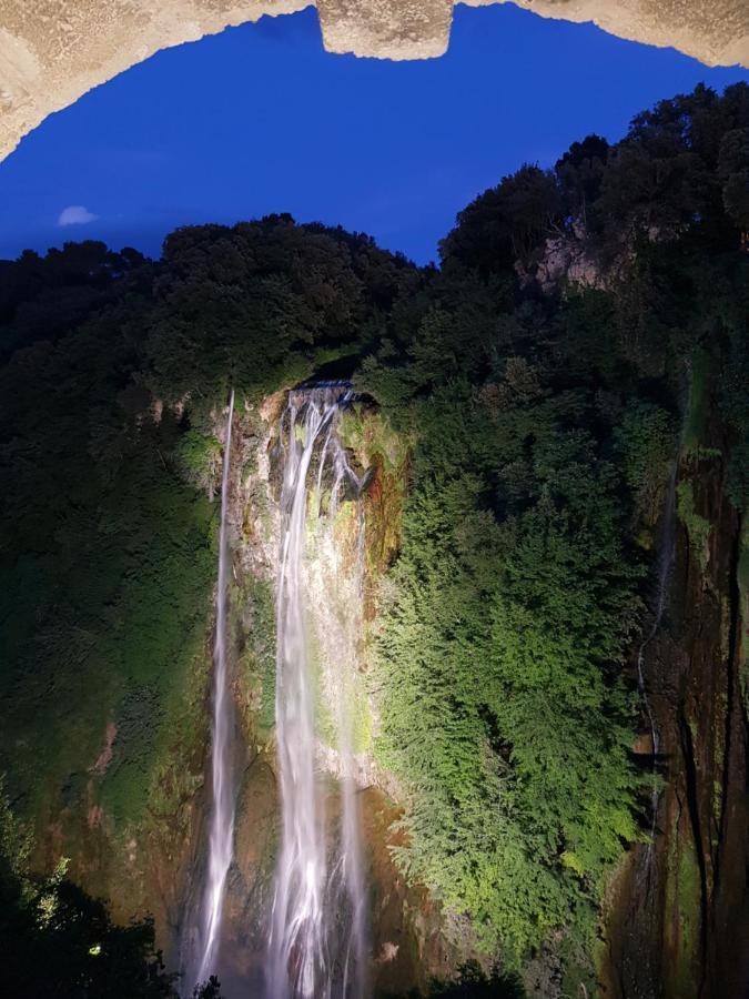 Appartamento Cascate Delle Marmore ภายนอก รูปภาพ